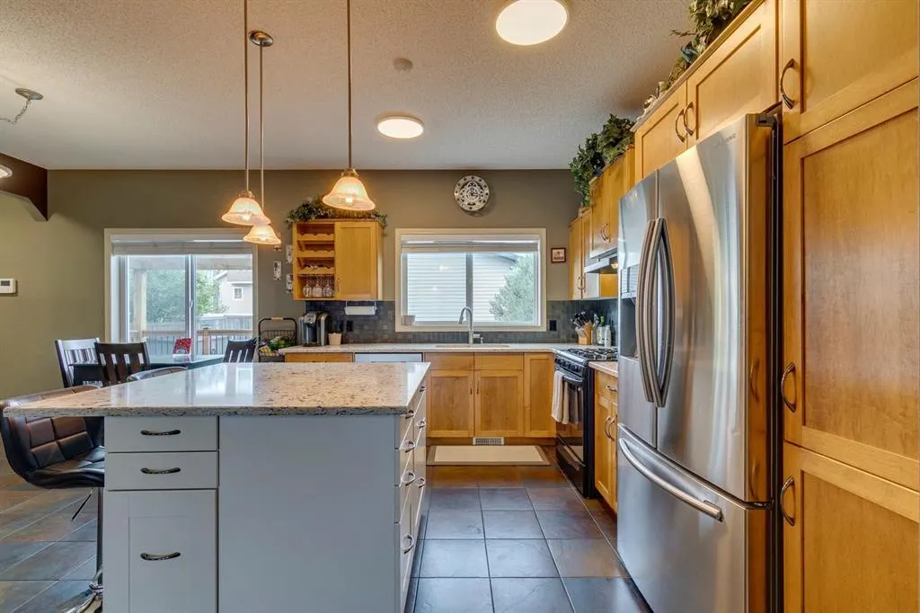 210 Elgin View SE