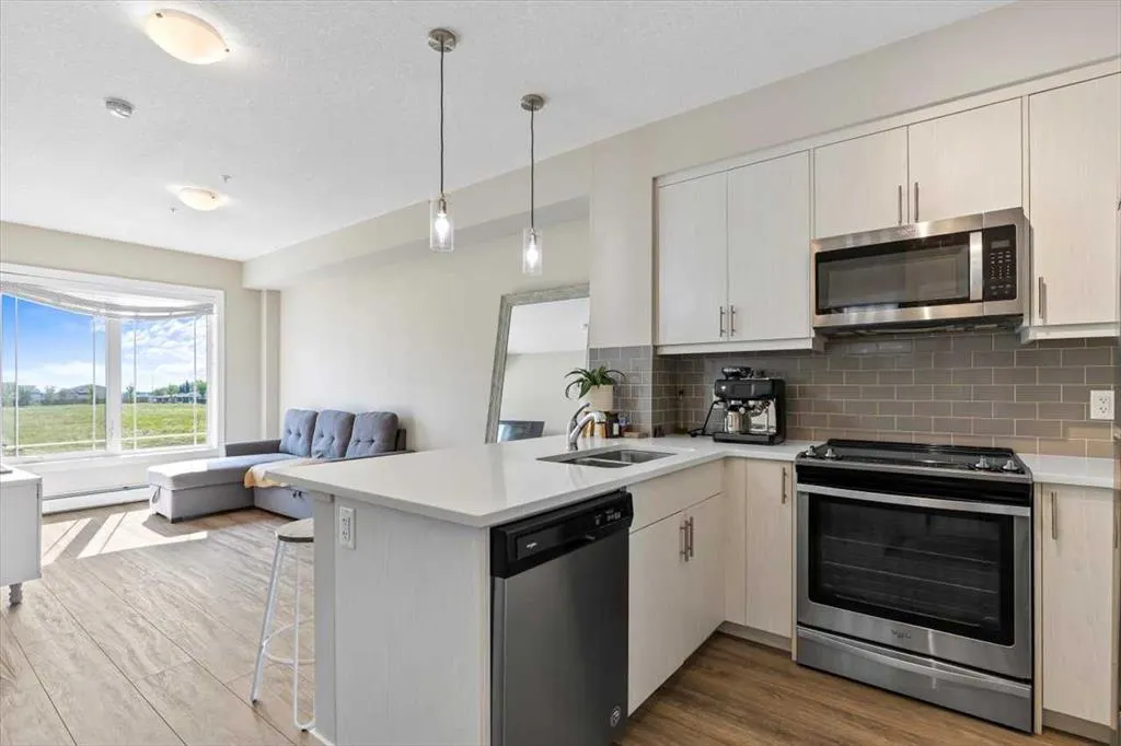 100 Auburn Meadows Manor SE, #309