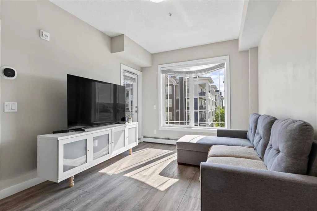 100 Auburn Meadows Manor SE, #309