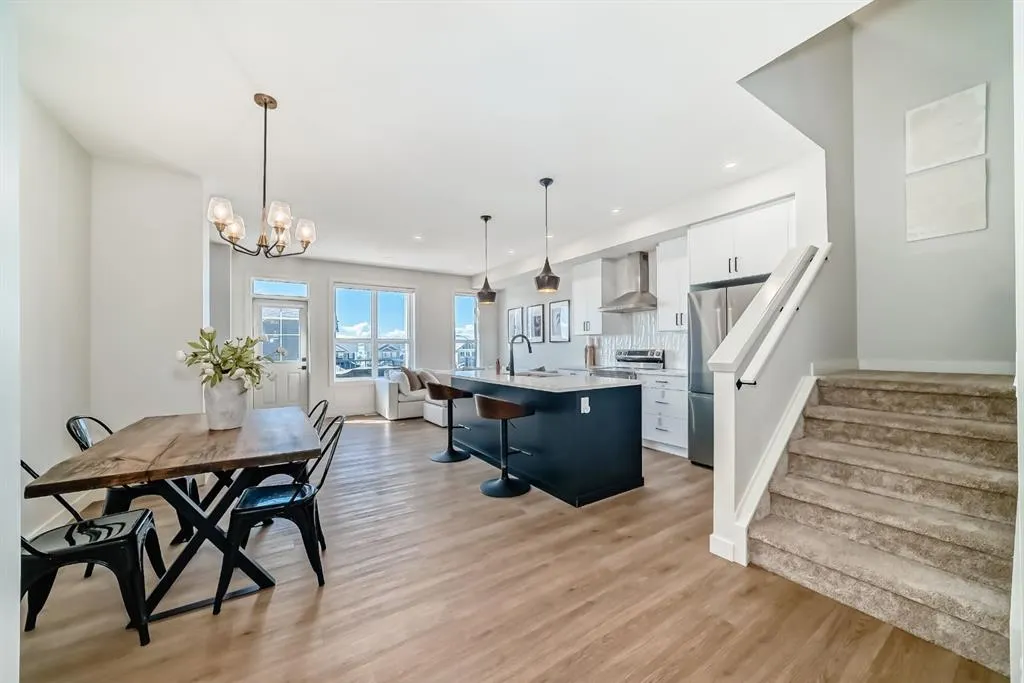 8 Heritage Lane