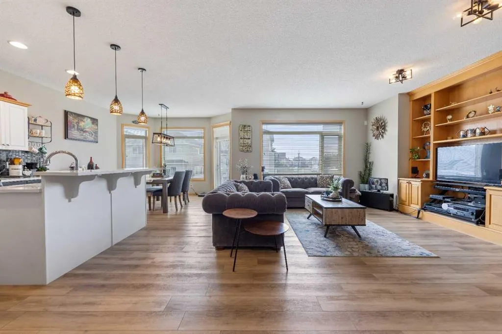 101 Coral Reef Manor NE
