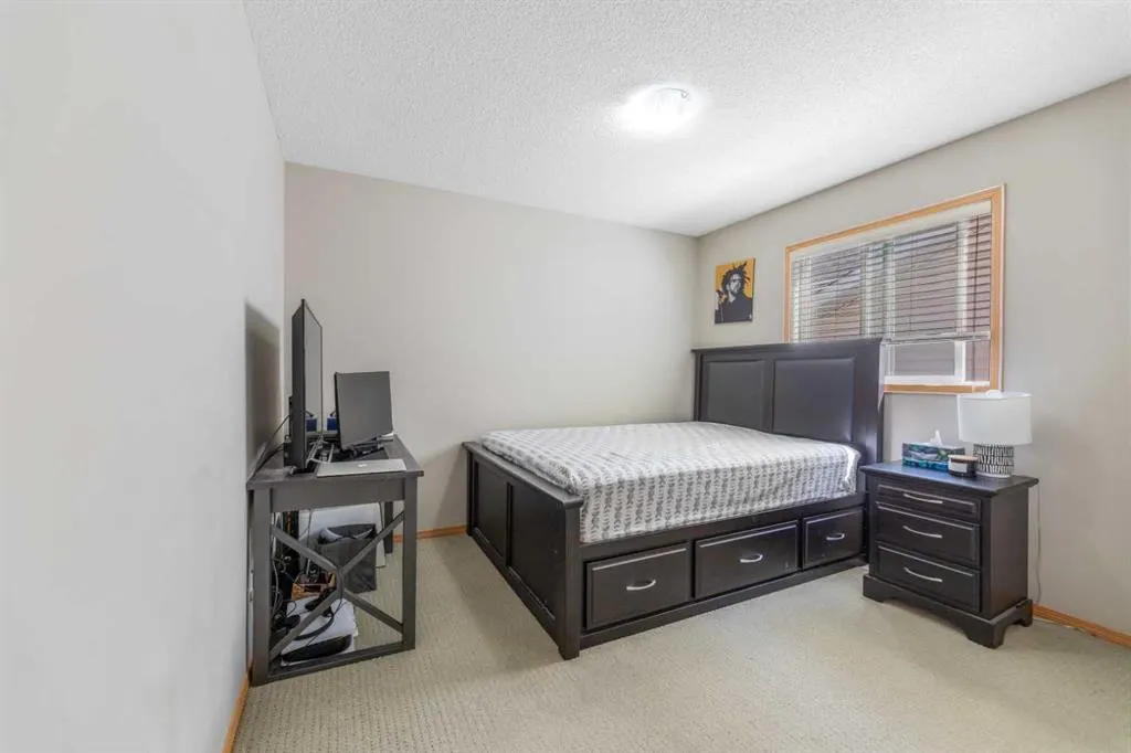 101 Coral Reef Manor NE