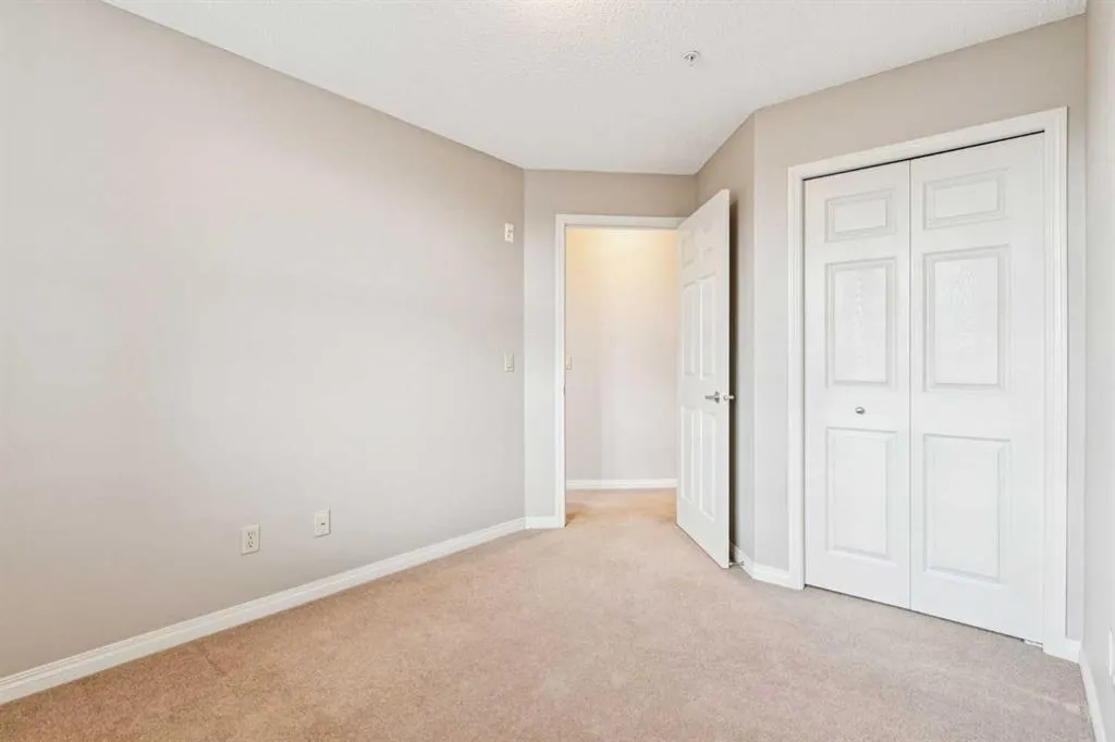 37 Prestwick Drive SE, #209