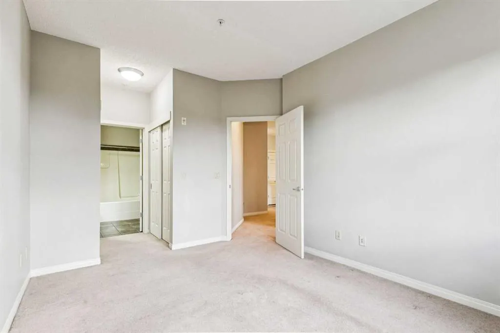37 Prestwick Drive SE, #209