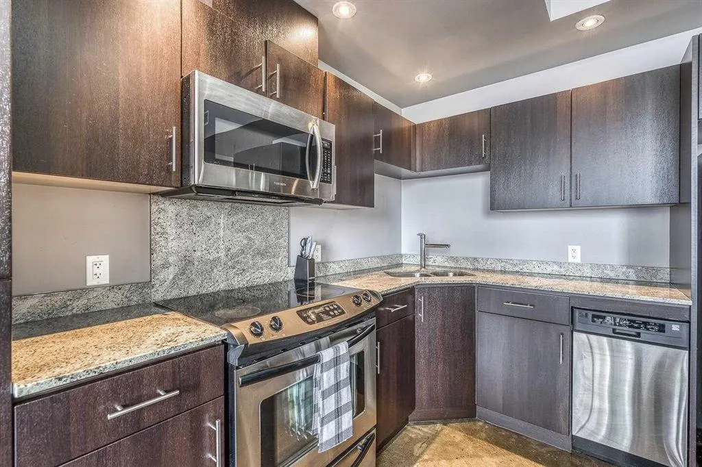 135 13 Avenue SW, #907