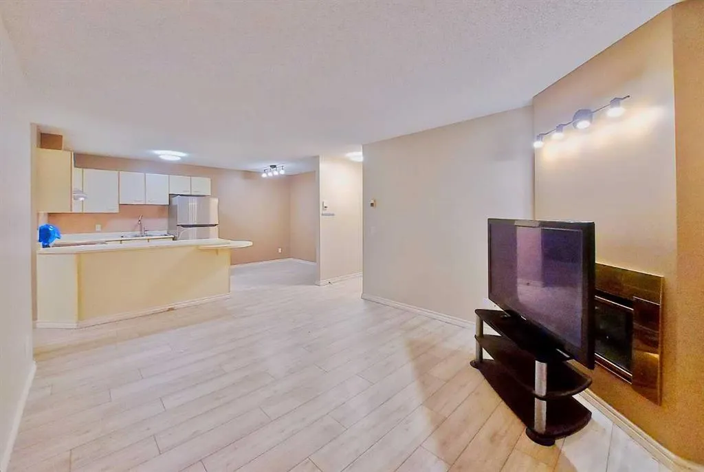 2722 EDENWOLD Heights NW, #22