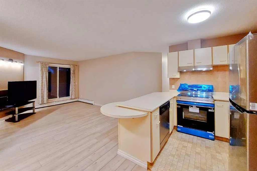 2722 EDENWOLD Heights NW, #22