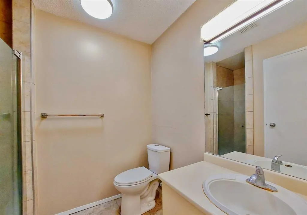 2722 EDENWOLD Heights NW, #22