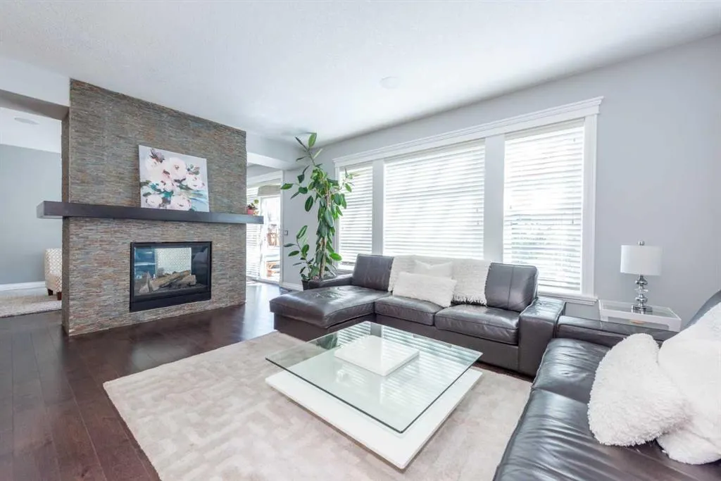67 Auburn Sound Manor SE