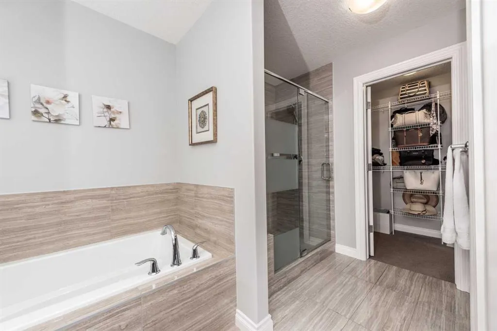 67 Auburn Sound Manor SE