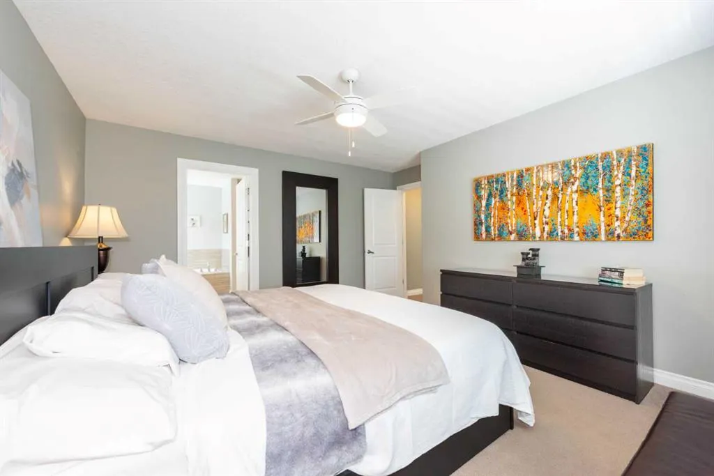 67 Auburn Sound Manor SE