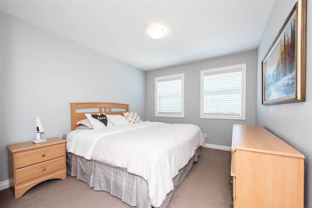 67 Auburn Sound Manor SE