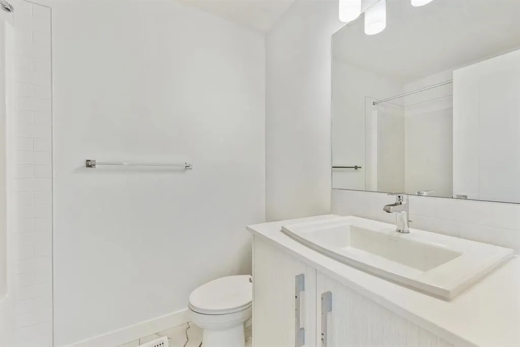 135 Belmont Passage SW, #402