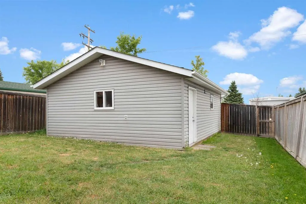 44 Country Ridge Close