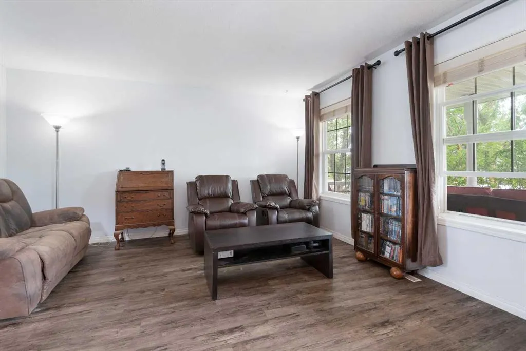 44 Country Ridge Close