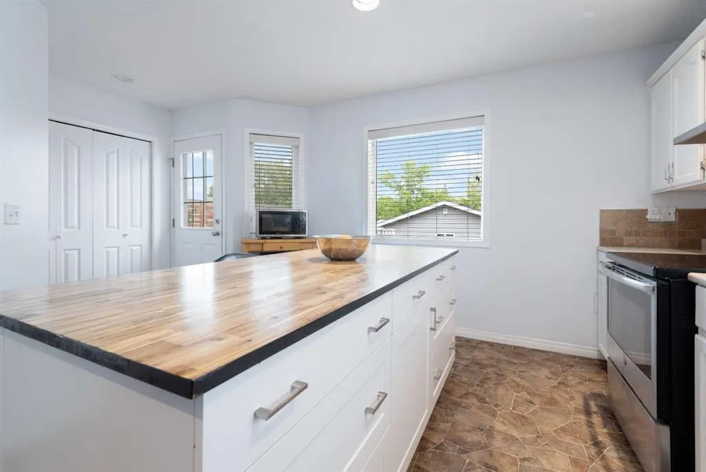 44 Country Ridge Close