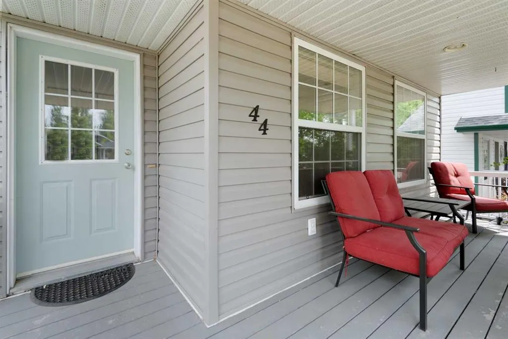 44 Country Ridge Close