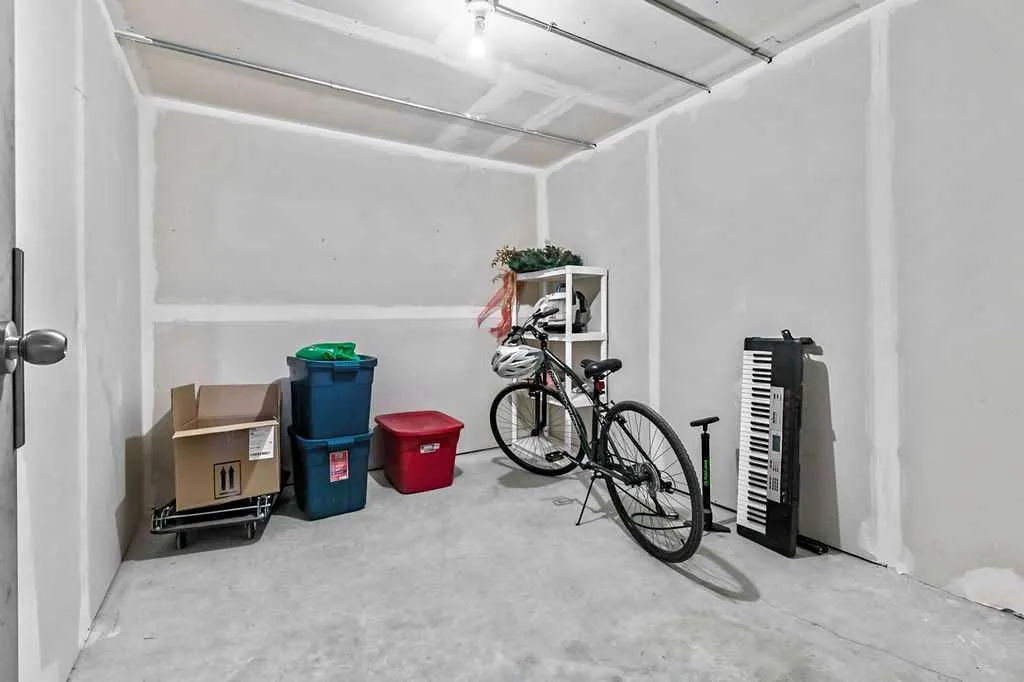 144 Crescent Road, #205