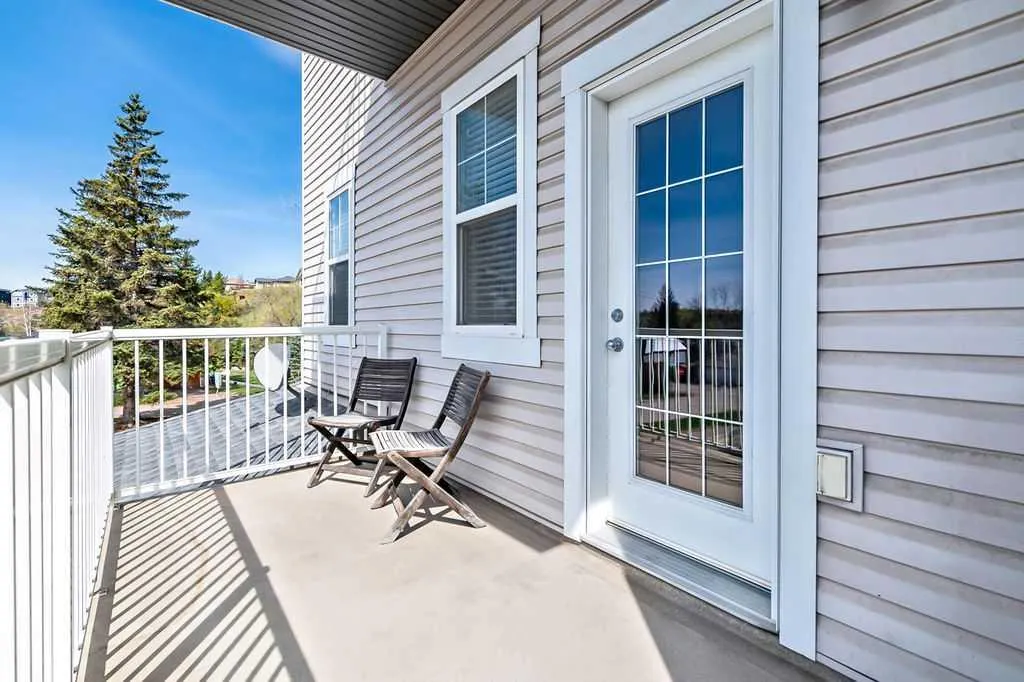 144 Crescent Road, #205