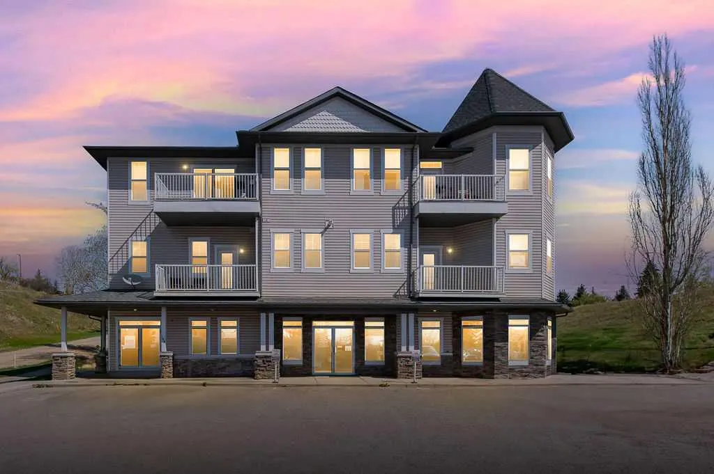 144 Crescent Road, #205
