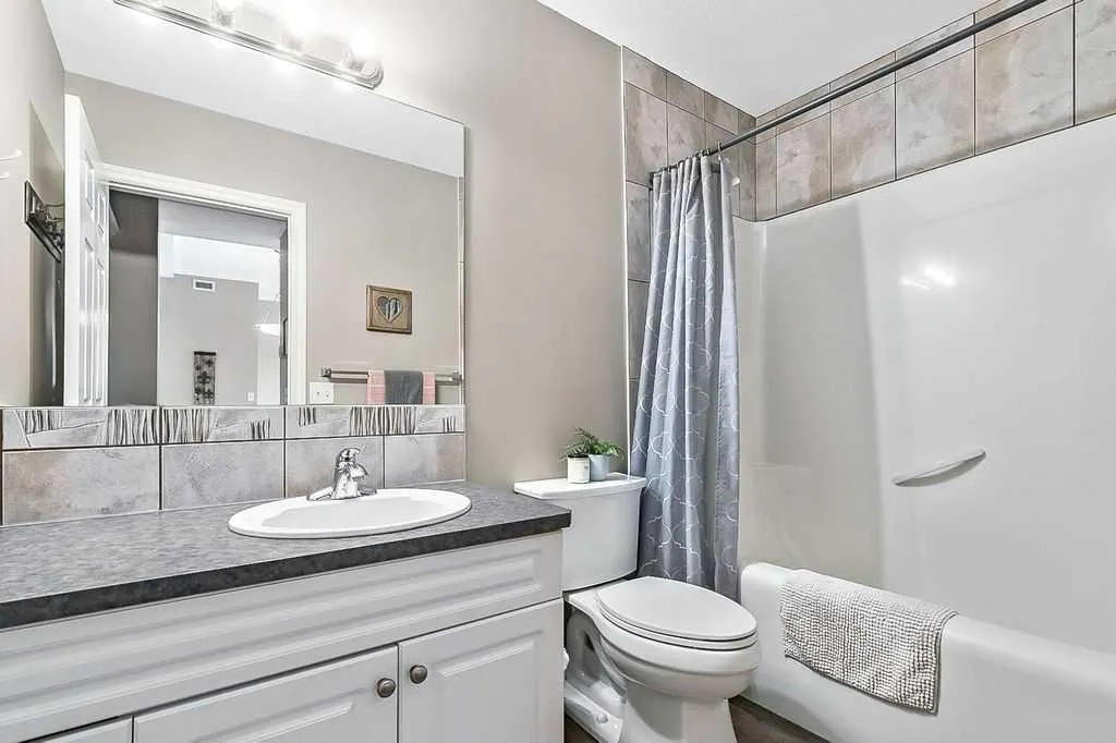 144 Crescent Road, #205