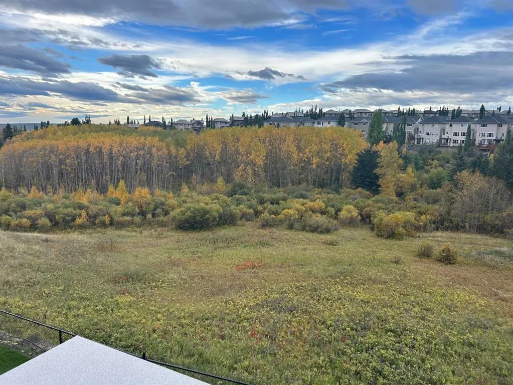27 Royal Birch Cove NW