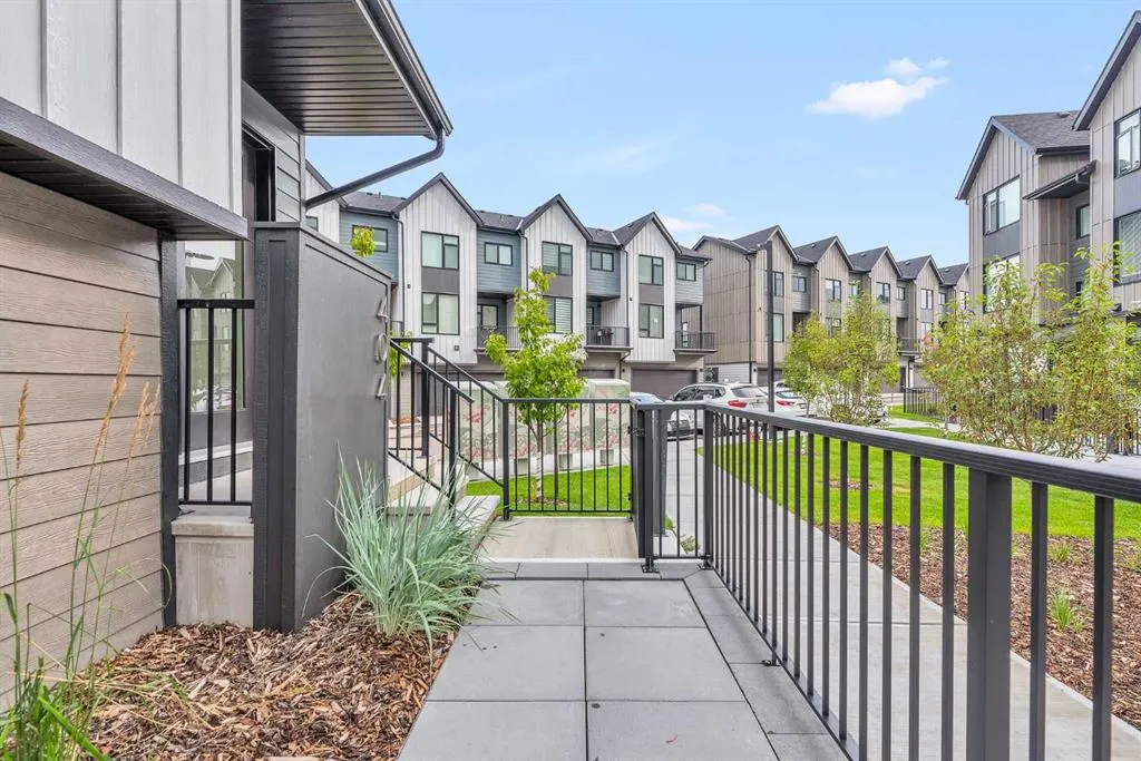 85 Sage Hill Heights NW, #404