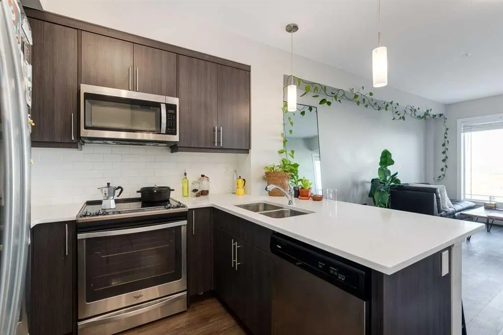 300 Auburn Meadows Manor SE, #309