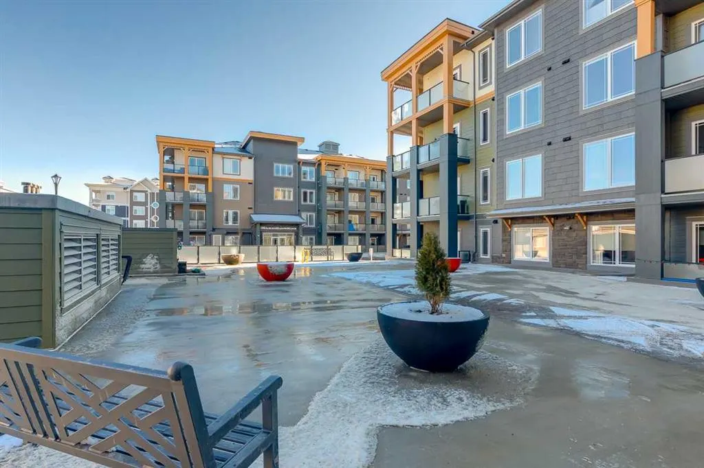 300 Auburn Meadows Manor SE, #309