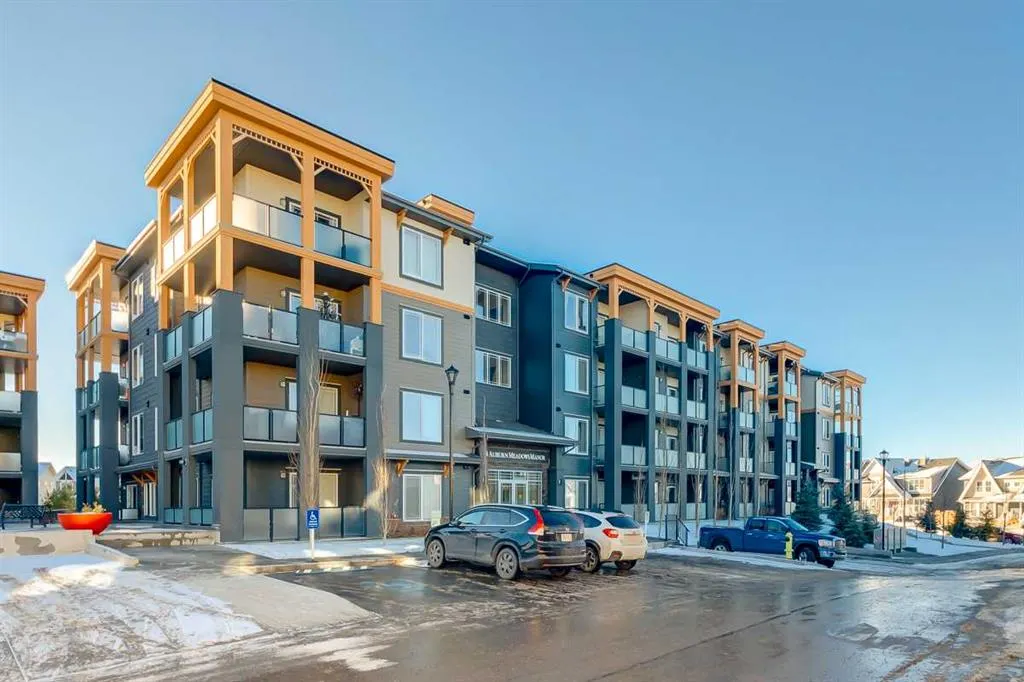 300 Auburn Meadows Manor SE, #309