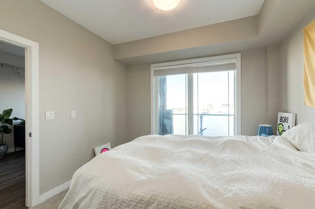 300 Auburn Meadows Manor SE, #309