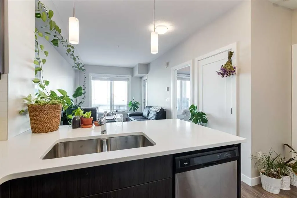 300 Auburn Meadows Manor SE, #309
