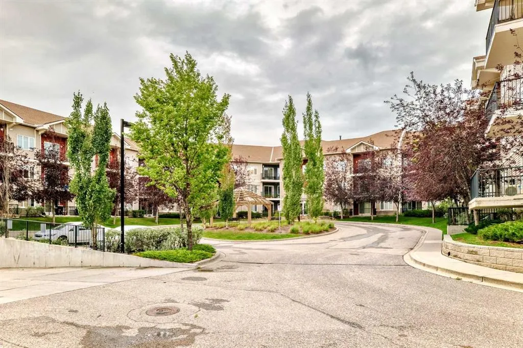 1540 Sherwood Boulevard NW, #1108