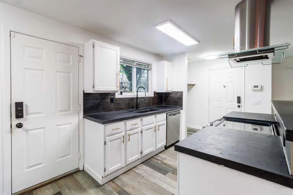 92 Erin Woods Drive SE