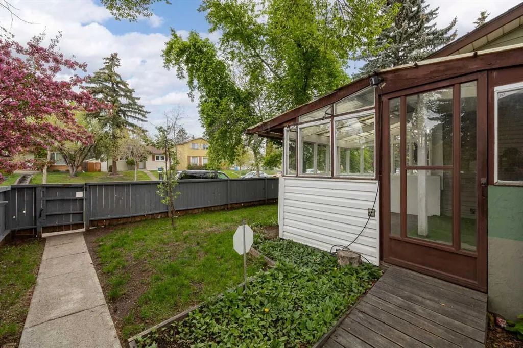 92 Erin Woods Drive SE
