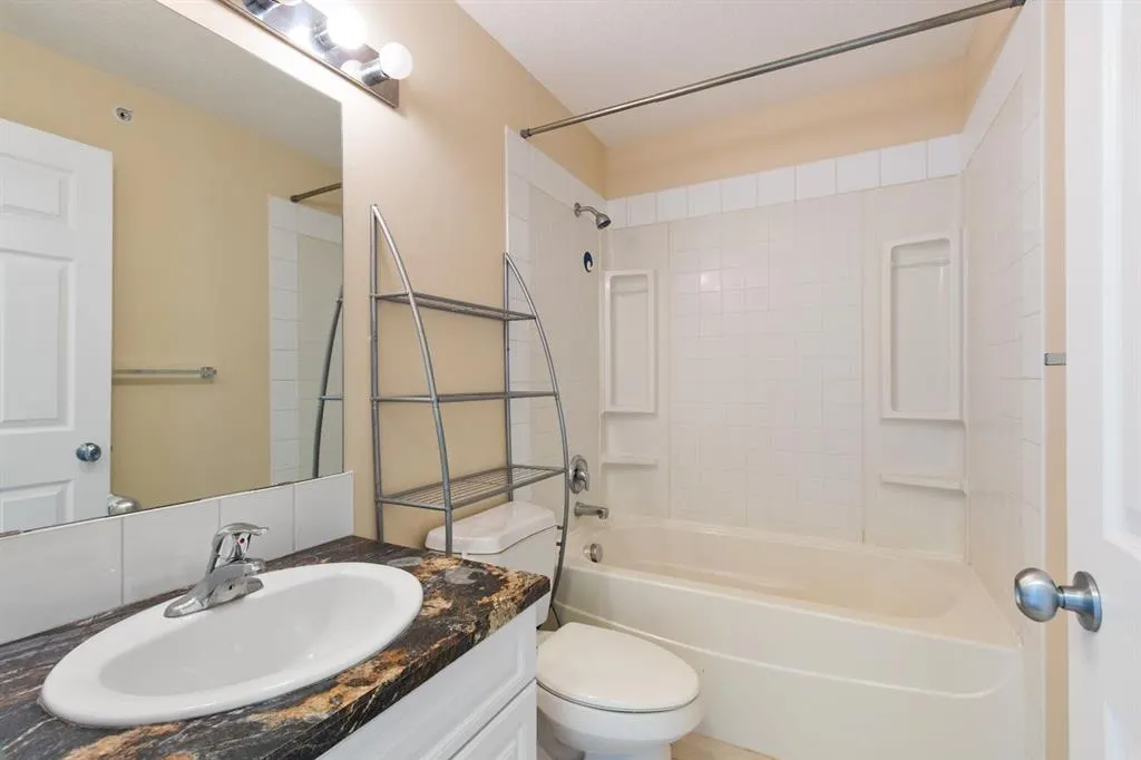 1021 Ross Street, #304