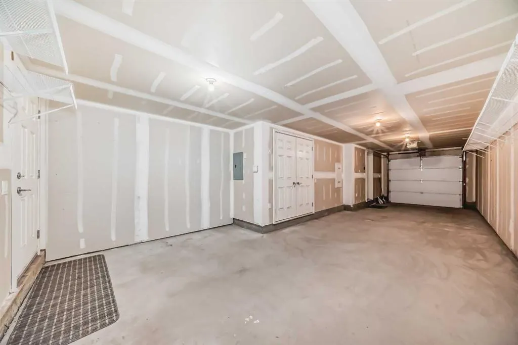 31 Sherwood Lane NW