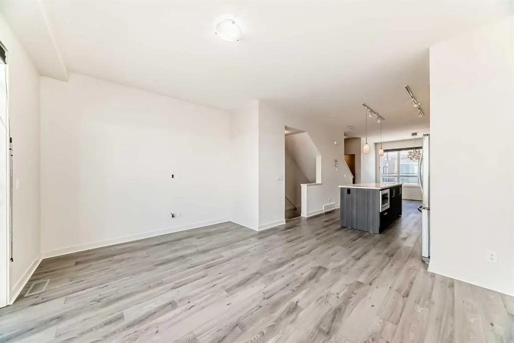31 Sherwood Lane NW