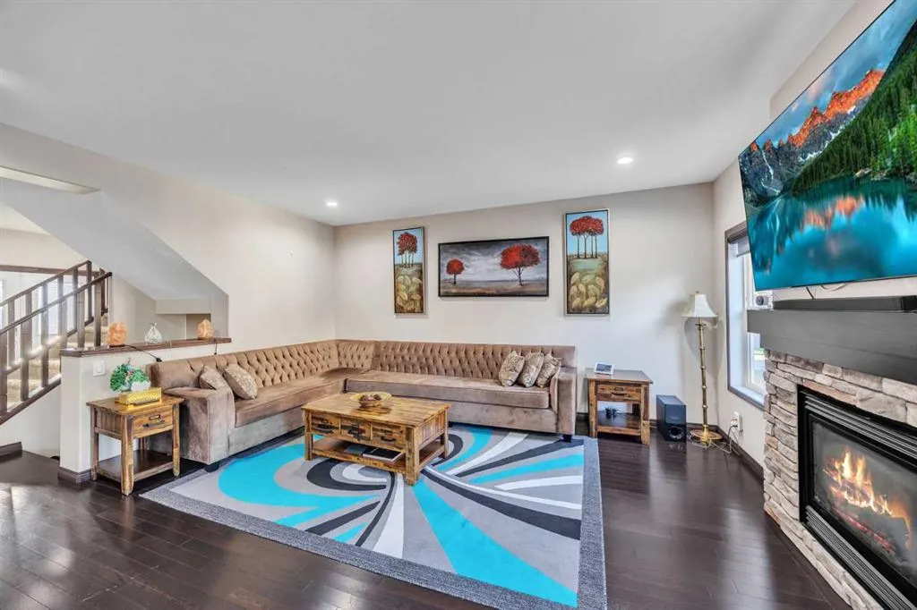 233 Aspenmere Circle
