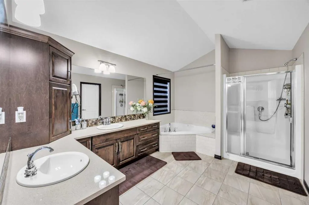 233 Aspenmere Circle