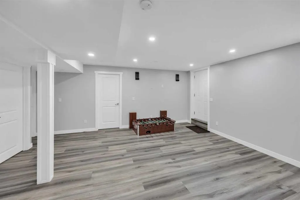 233 Aspenmere Circle