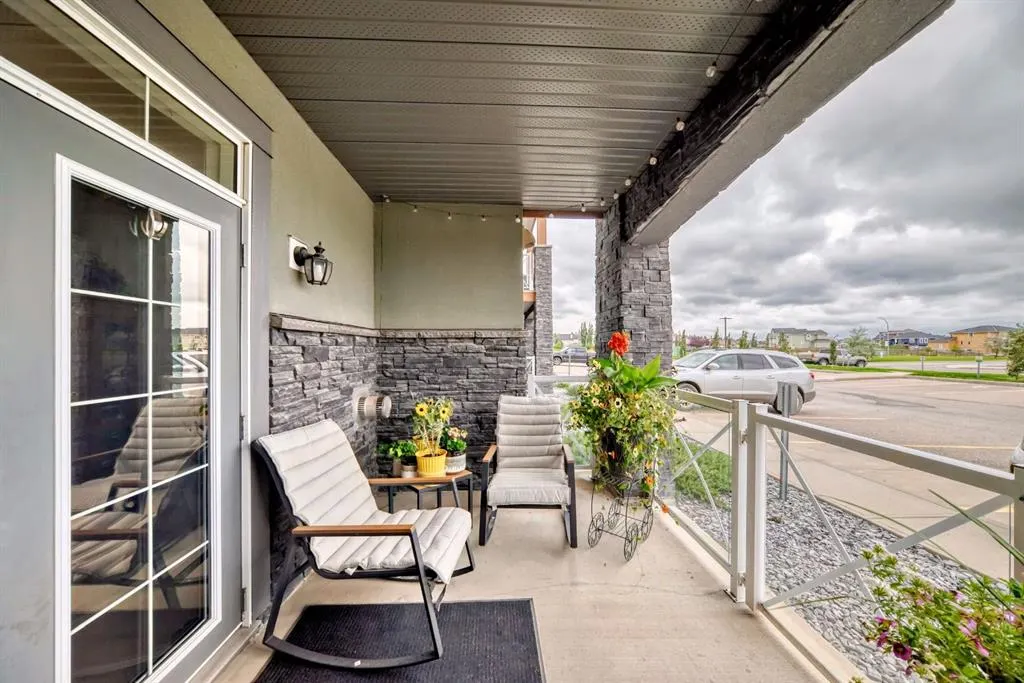 1005B Westmount Drive, #111
