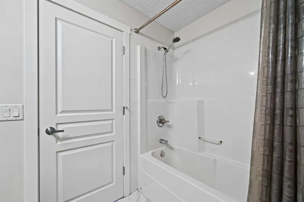 211 Aspen Stone Boulevard SW, #1212