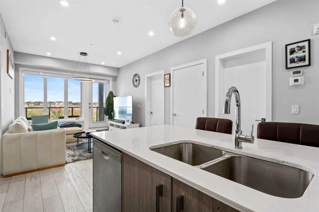 60 Skyview Ranch Road NE, #3221