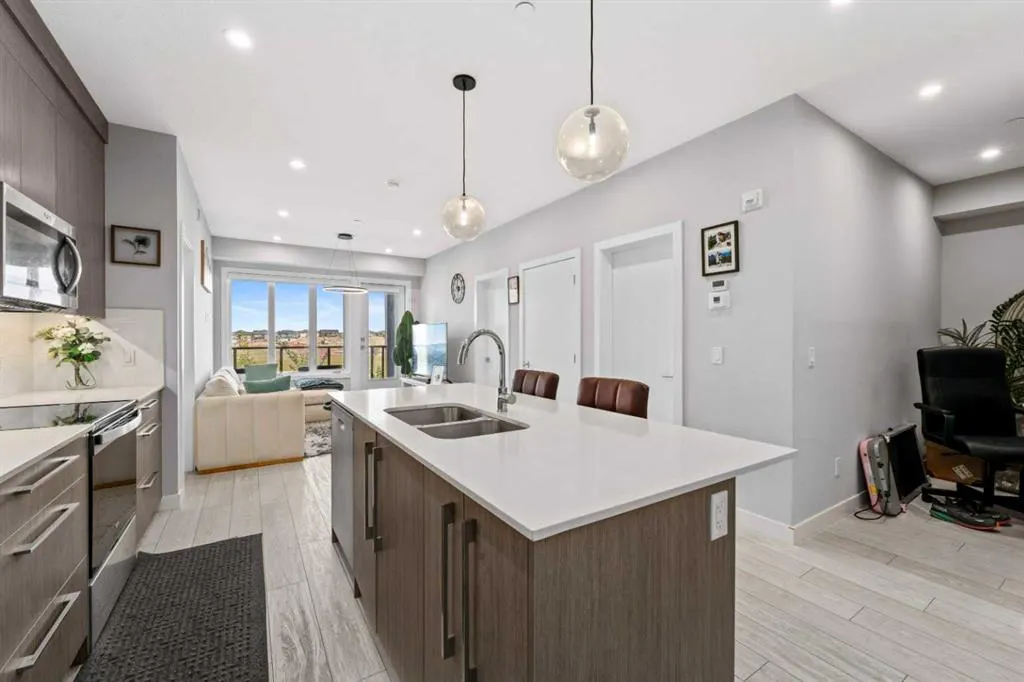 60 Skyview Ranch Road NE, #3221