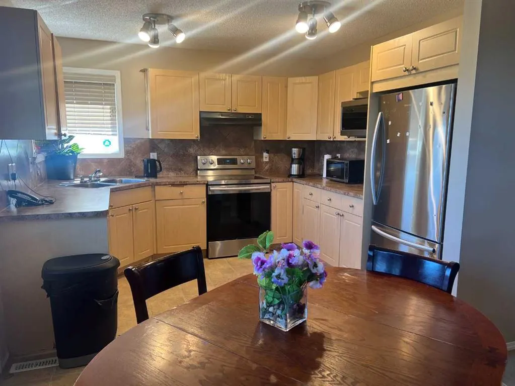 79 Saddlebrook Common NE