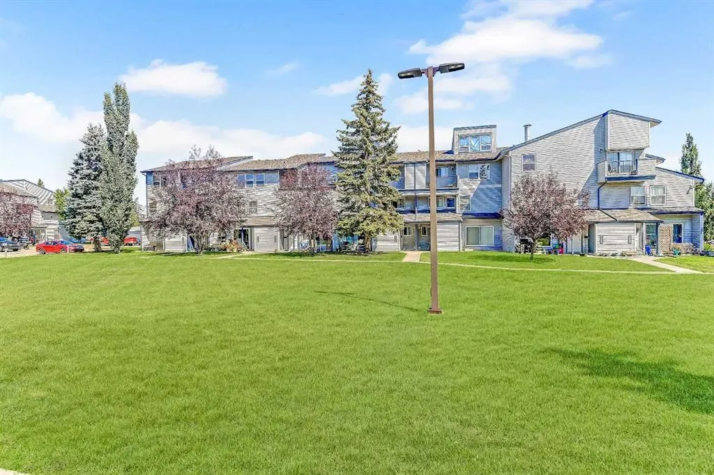 7201 Poplar Drive, #1111