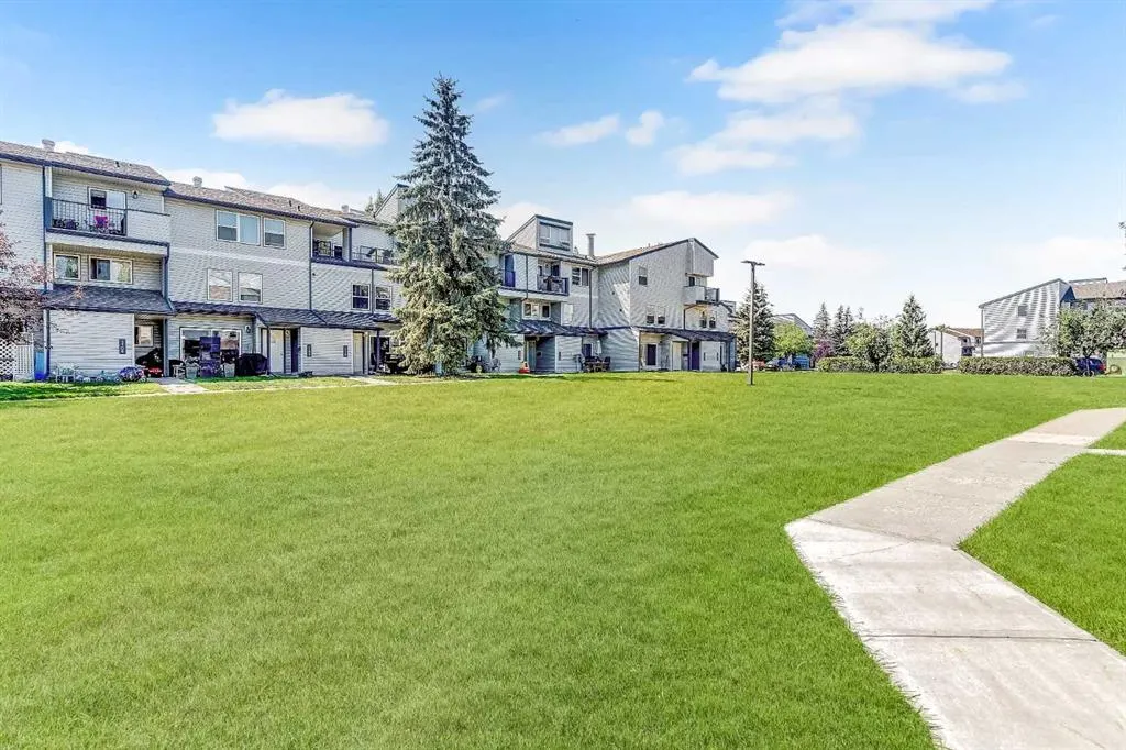 7201 Poplar Drive, #1111
