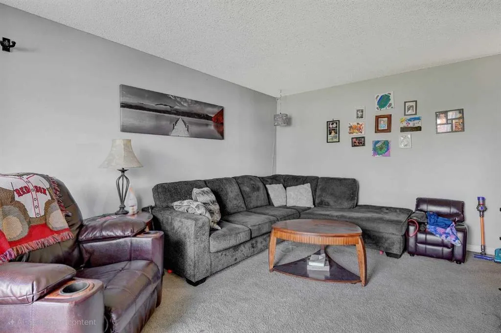 7201 Poplar Drive, #1111