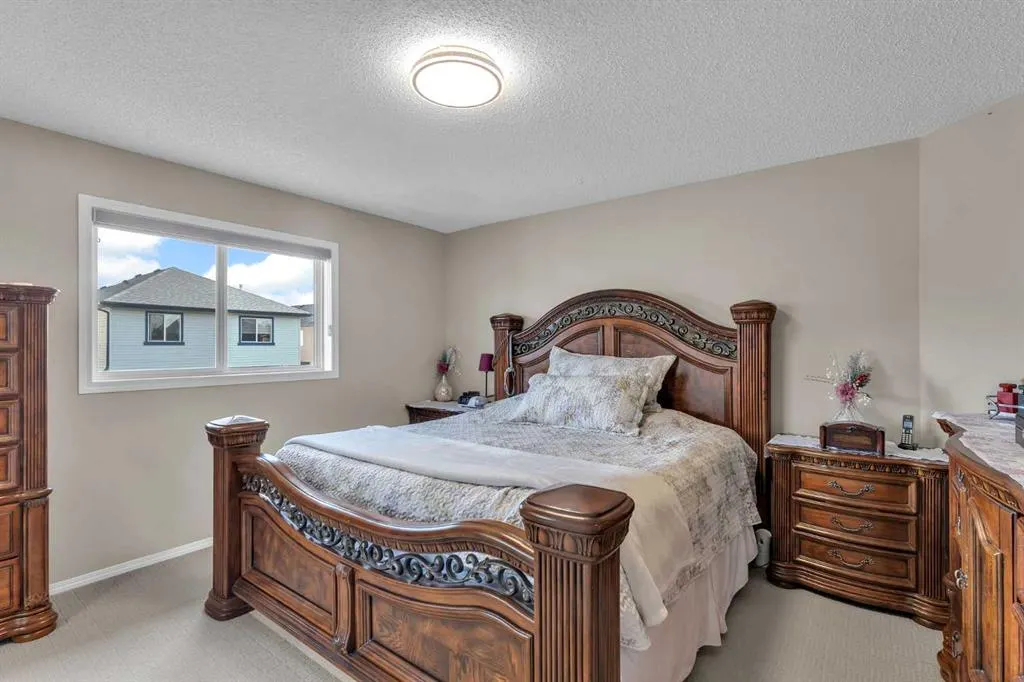 138 Saddlecrest Park NE
